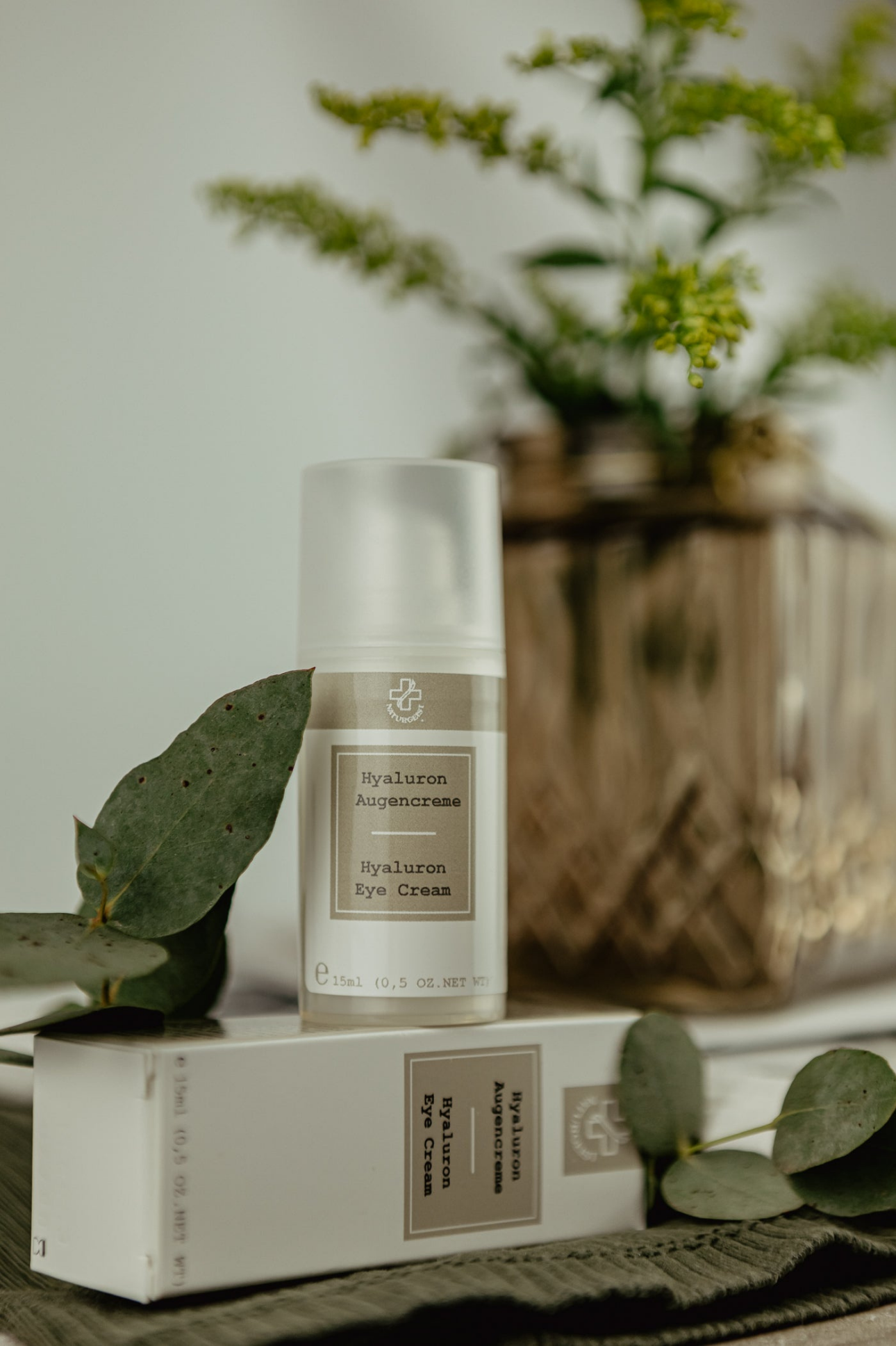 Crème pour les yeux au hyaluron